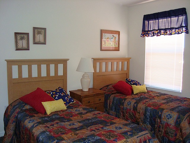 Disney bedroom twins