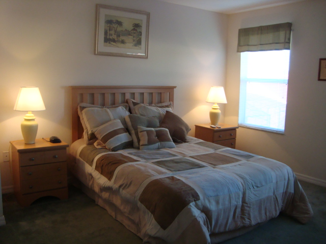 master_bed_left